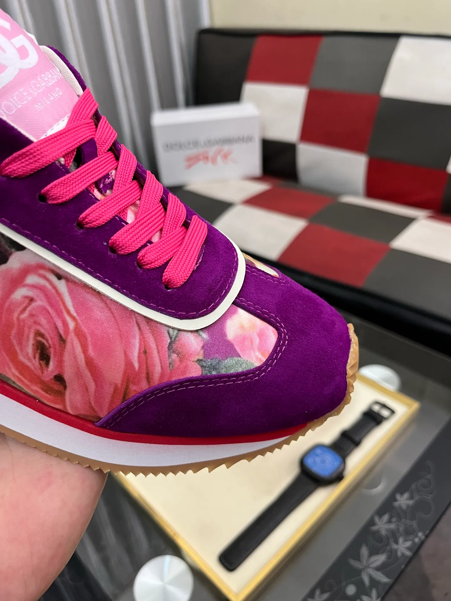 Men's shoes 💰458⌚️⌚️DG's latest popular casual shoes 🔥🔥, the tongue has the brand's iconic details, and the combination of silk cowhide and cow suede enhances the style. Fashionable and versatile, it can complement any look. Create an exquisite design with unique dynamic vitality and modern atmosphere, showing modern elegance. Size: 35-46